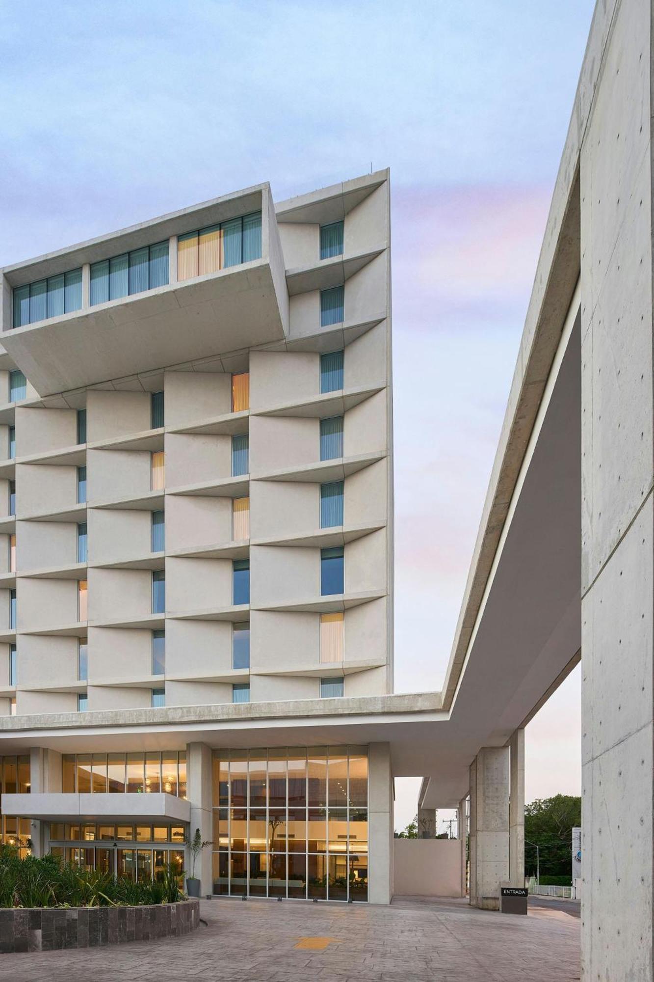 Courtyard By Marriott Merida Downtown Eksteriør bilde